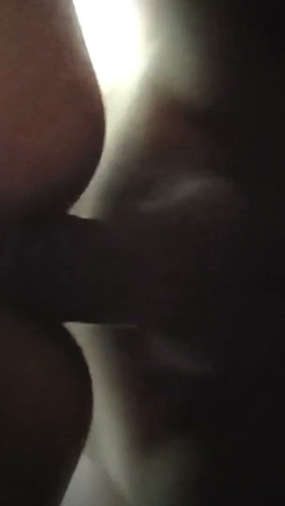 熟女的紧致屁股被内射 | 短片 1