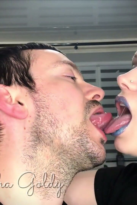 Wild tongues play with a lot of spit! Shiny blue lipstick fetish!