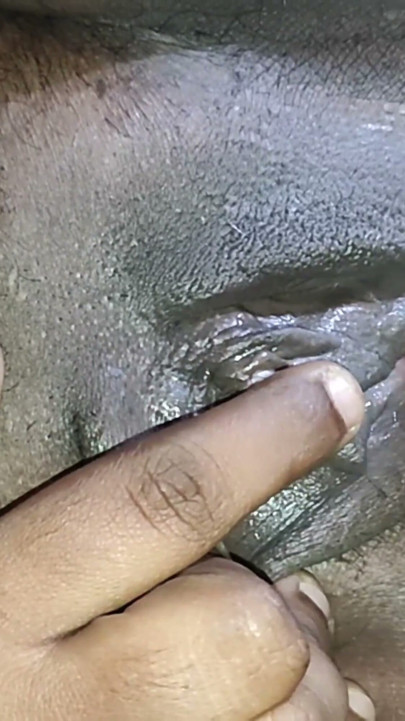 The best foreplay for girl is intense fingering as it makes her all wet | Clip 1