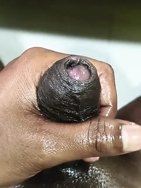 Oil massage for penis