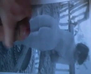 射在屁股上伊琳娜