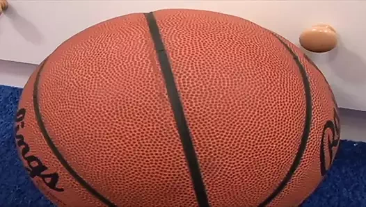 Young Cassidy Essence a slut with golden hair loves to take