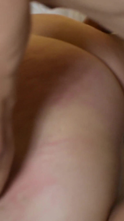 Sexy Blonde cheats in hotel