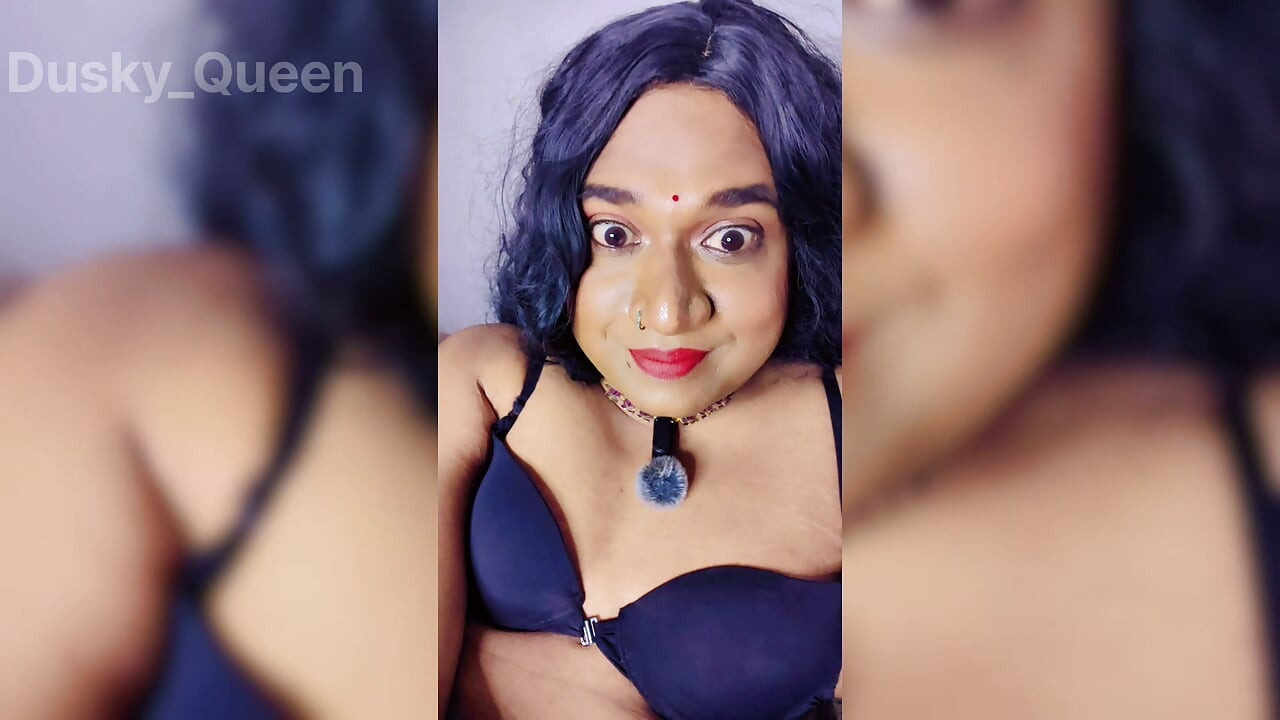 Bonita transsexual mostra sua auto fofa
