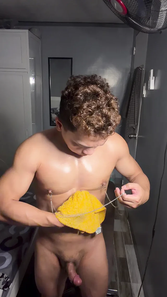 BDSM Pinoy Muscle Twink Nipple Play Cumshot