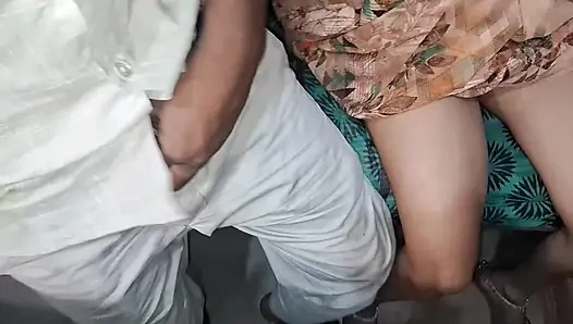 Aaj maine bhabhi ko kamre me naga lete dekha bhabhi ki jabarjast