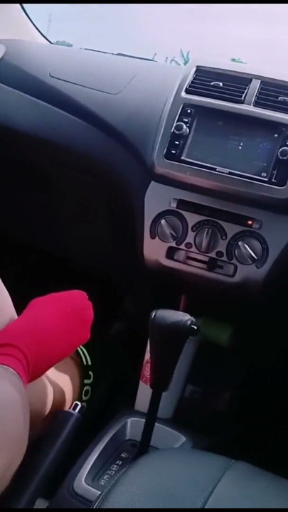 PINAY PUBLIC CAR SEX | Clip 1
