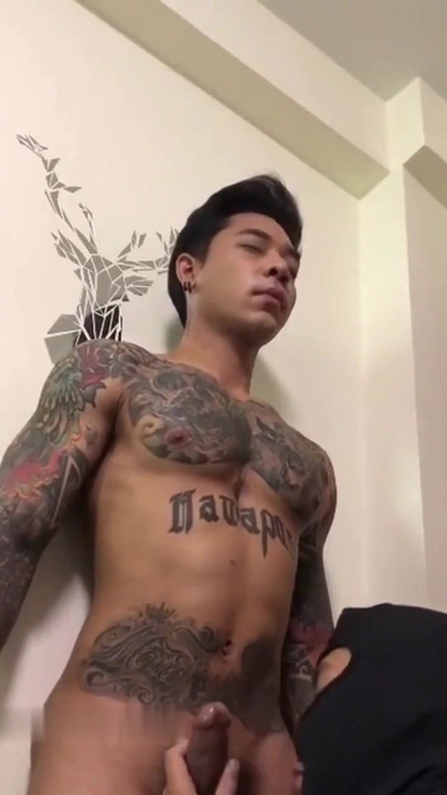 Ефектний момент з порнокастингу "Asia Twink: Брендон Сторн"