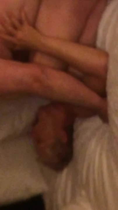 Her cums in her