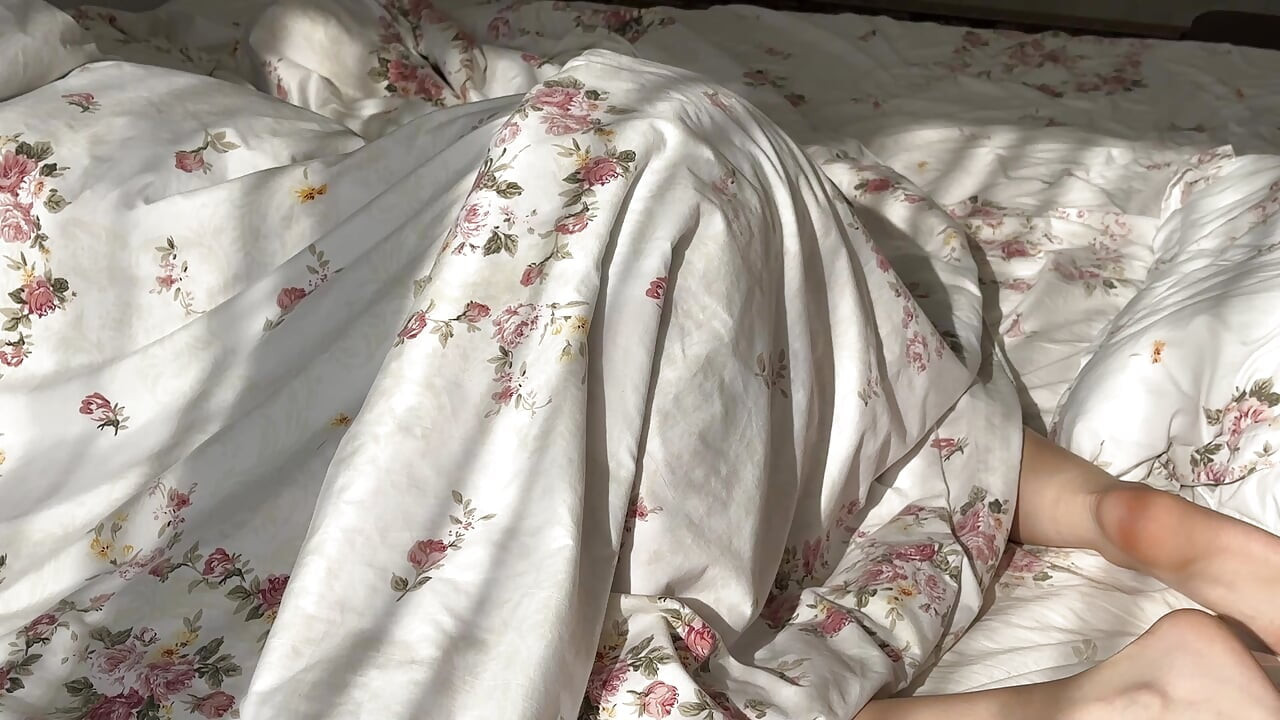 Fucking My Hot Stepsis in Doggy While Parents Are at Work