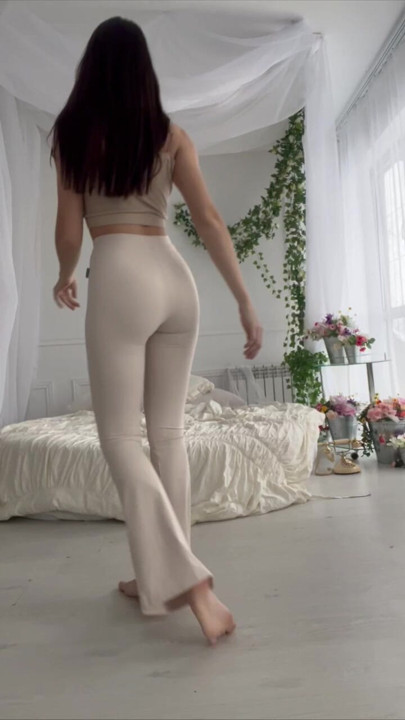 flexible goddess dance