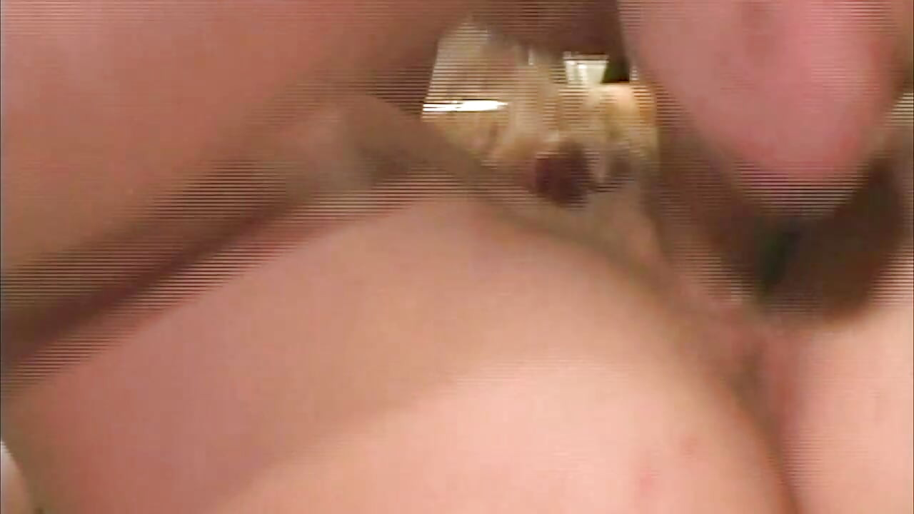 Horny Blonde Babe Sucks and Fucks Hard in Amateur Session