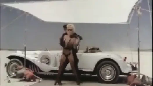 Elektrikli mavi: seks modeli dosyası 3