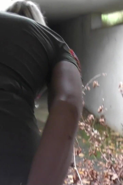 Blonde Tourist Guide Gets Her Ass Creamed!!