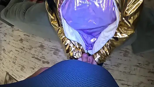 Милфа с глубокой глоткой и мастурбацией соблазняет - верблюжья лапка, сиськи и игра со спермой