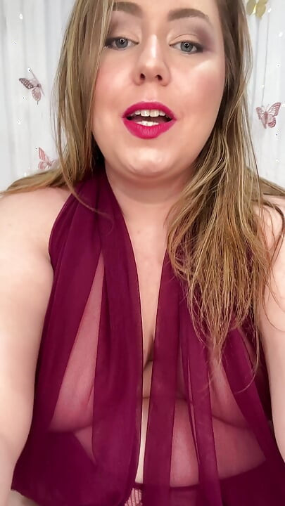 BBW MILF in Lingerie Fucks Self with Rainbow Dildo - Kinky Katie