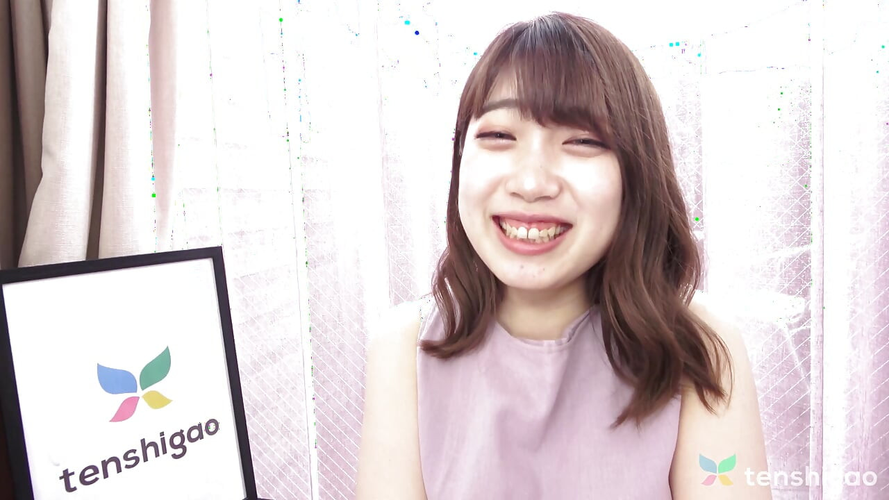 Kotori Suzumiya es nuestra sexy chica del bar de Tokio que viene a visitarnos hoy