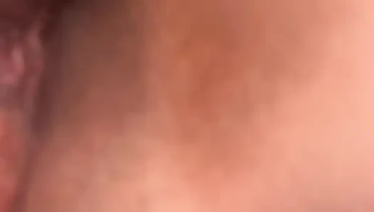 Sikime dokunuyorum