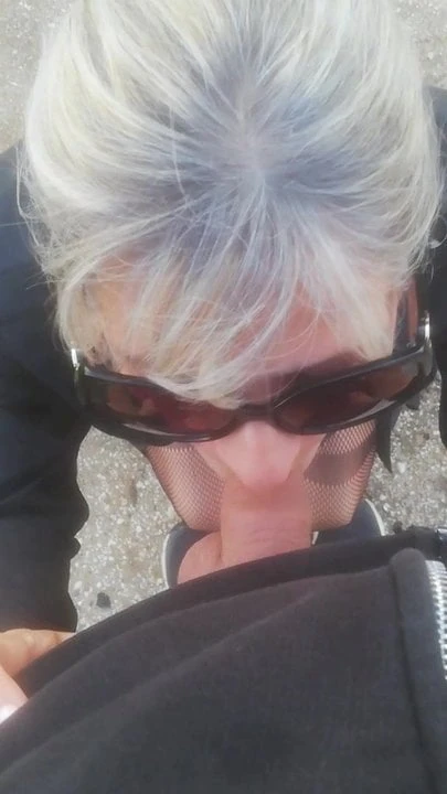 Blowjob outside