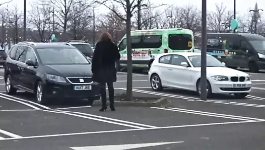 Alison bluewater alışveriş merkezinde mastürbasyon - cum shot!