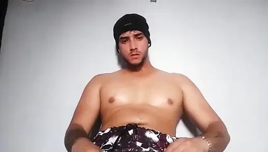 Büyük yaraklı iri zenci yarağını kaydediyor