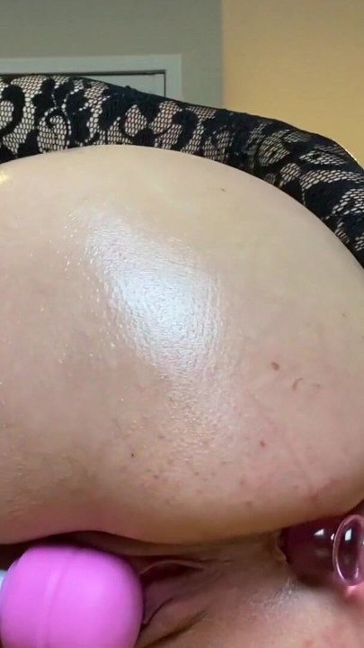 Masked PAWG's Intense Anal Orgasm with Hitachi | Clip 2