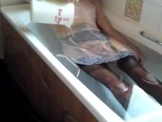 Tunision 'holiday' slip, in the bath