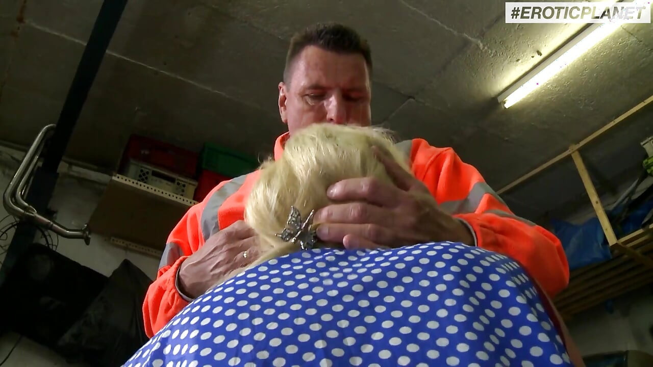 German couple enjoys fucking in the garage