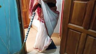 Tamil-meisje met grote tieten en dikke kont wordt twee dagen op rij hard geneukt door een vreemde - Indische anale seks en enorme cumshot
