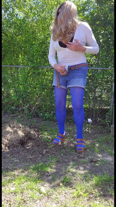 Cd outdoors pantyhose playing with myself masturbating and cum. | Clip 3