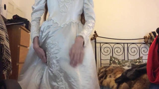 Jugando en vestido de novia 01