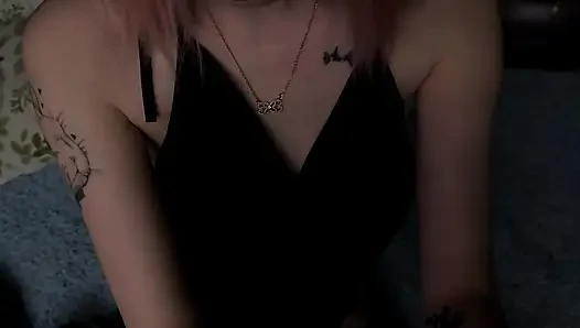 Erkek arkadaşımla sikiştim, üvey annem bizi gördü! Anal/çifte penetrasyon