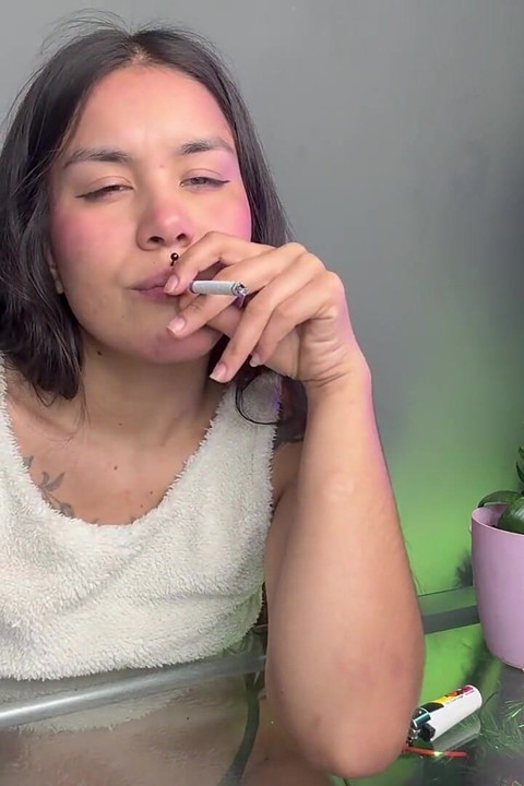 Rebel Girl Offers Yo Her Cigarrette