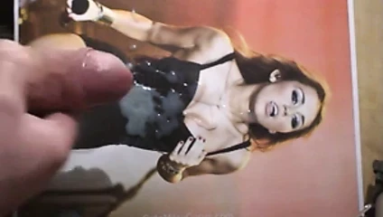 miley cyrus üzerinde boşalmak