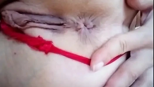 Cover Your Face with My Ass, Close up