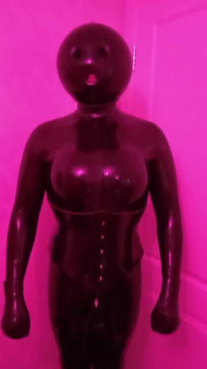 Latex sissy