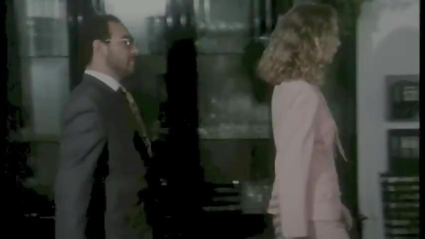 दो बिल्ली बड़े समय से गड़बड़ हो जाती है