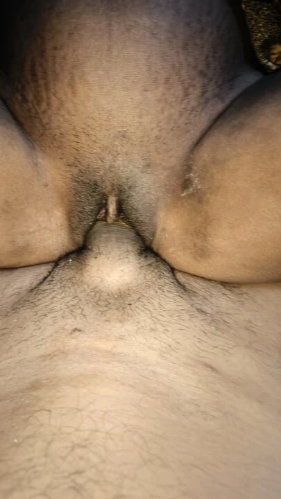 Om lagi asik bersenang-senang sama tante di kamar