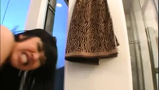 Gadis remaja jepang dientot habis-habisan sama pacar eropanya