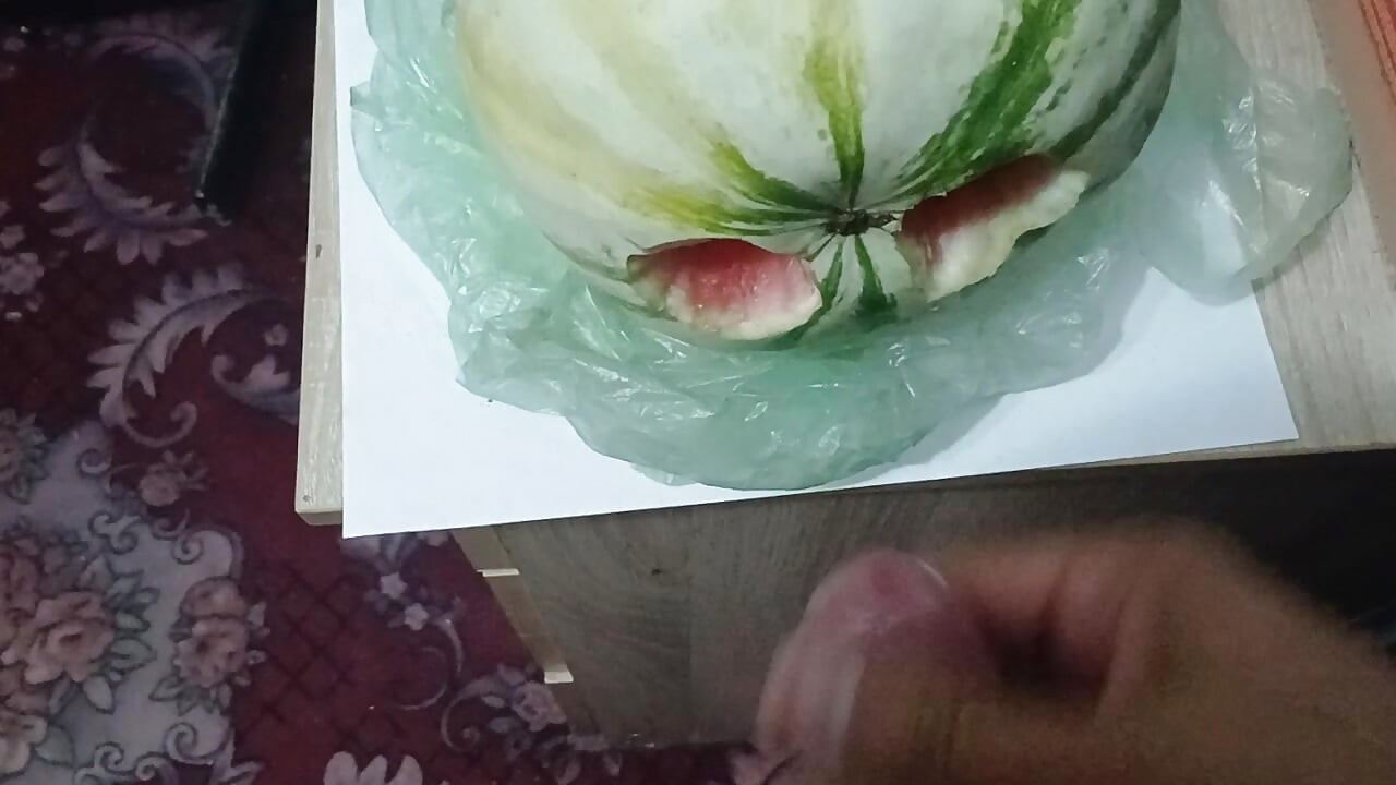 Pomelo is so erotic