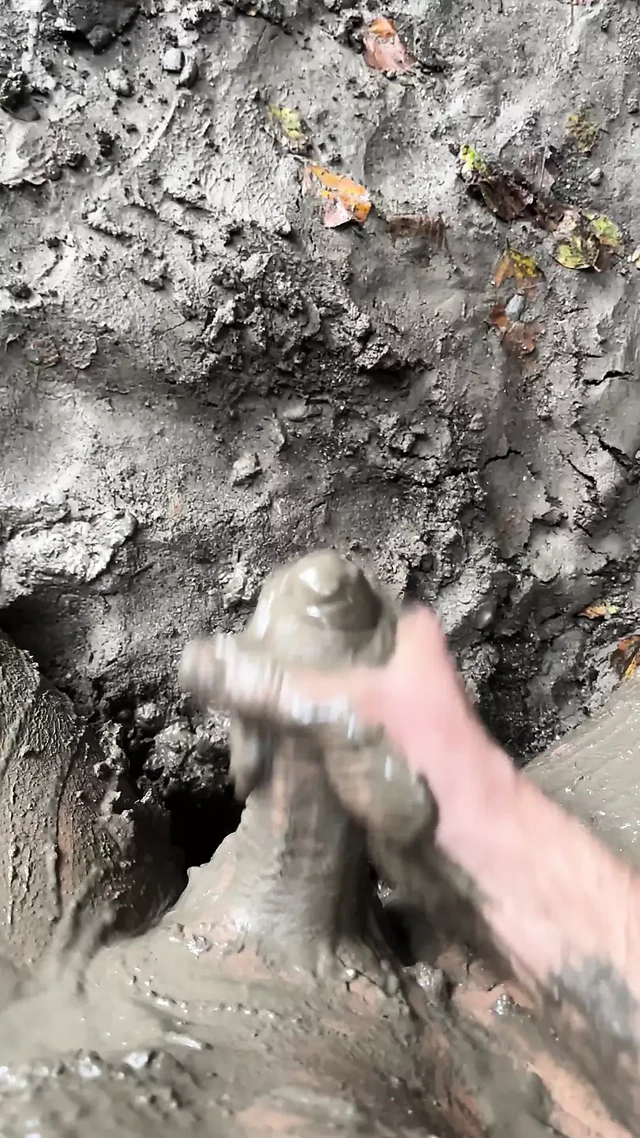 I Play in the Mud