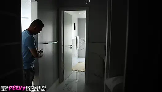 MyPervyFamily - My Horny Stepdaughter Wants to Get Pregnant!? - Leana Lovings