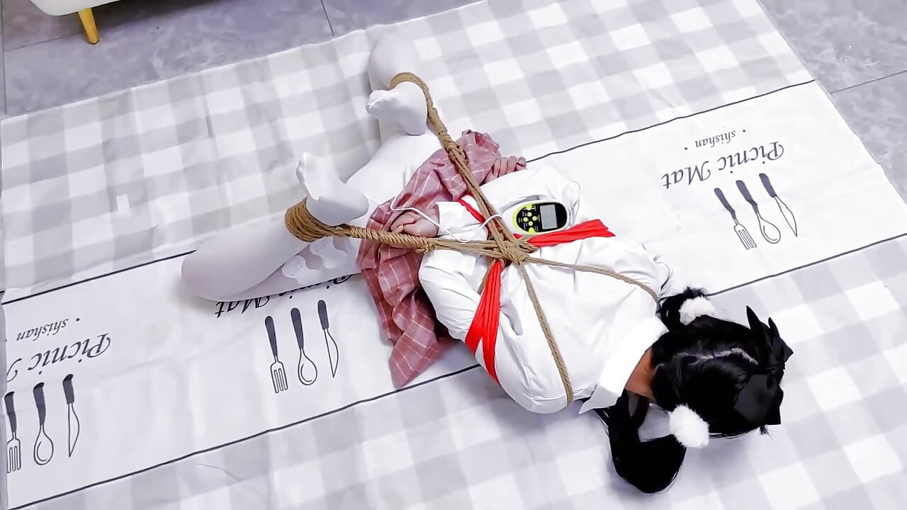 Girl in Distress Part 23