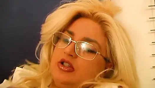 4 Men Bang a BBW and an Old Woman in the Perfect Orgy