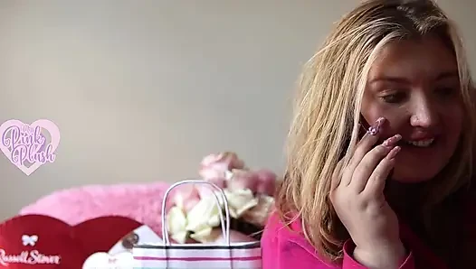 Stepdaughter Fucks Stepdaddy and Ruins Valentine's Surprise