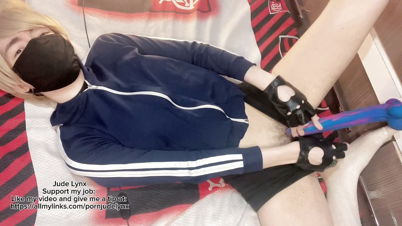JUDE LYNX: POV: VIRGIN MASTURBATING AGAINST YOUR BIG AMERICAN DICK
