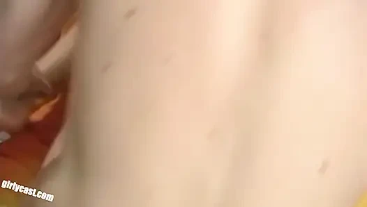 Genç Anna ilk büyük siyah yarak