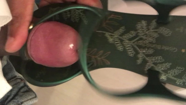 Cum in shoe