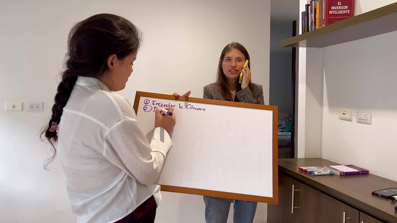 Me follo a mi estudiante de inglés… Me lame rico la cuca