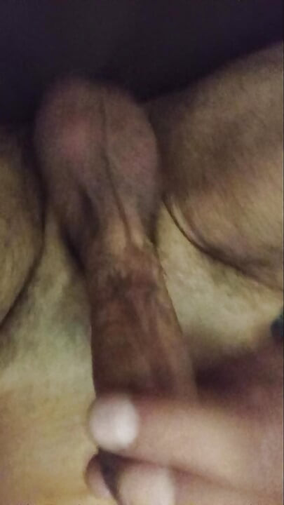 Girls, who wants to caress a beautiful with an open head and a sip of delicious cum!?